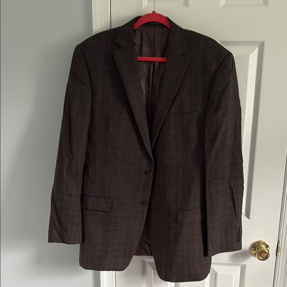 Calvin Klein Brown Wool Sport Coat Notched Lapels and Plaid Pattern Size 44L